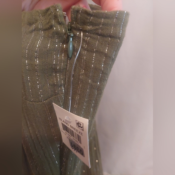 NWT PLUS size Bar III size 3x dress with slit - Picture 7 of 14